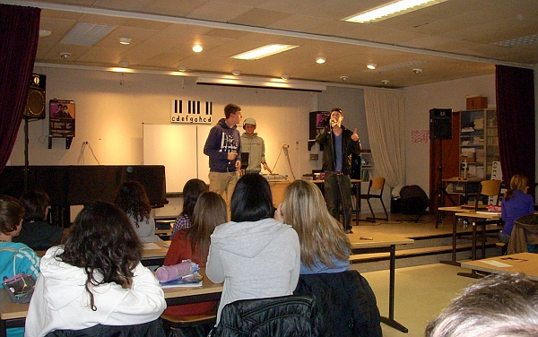 Herry & Madd auf der kleinen Workshop-Bühne (mudrow music)